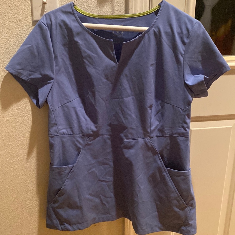Merlots horizon S scrub top